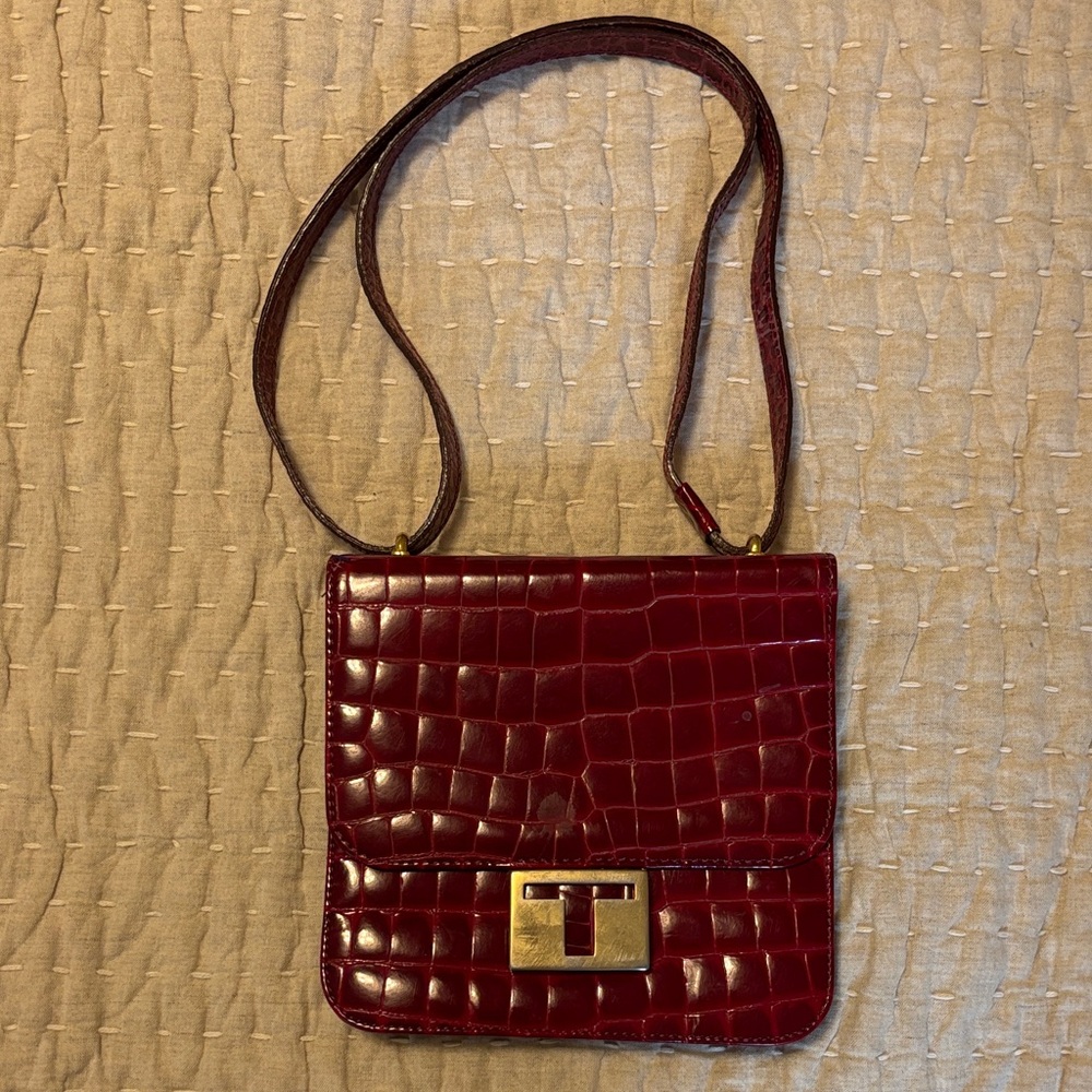 Tosca Blu Red Croc-Embossed 100% Leather bag
